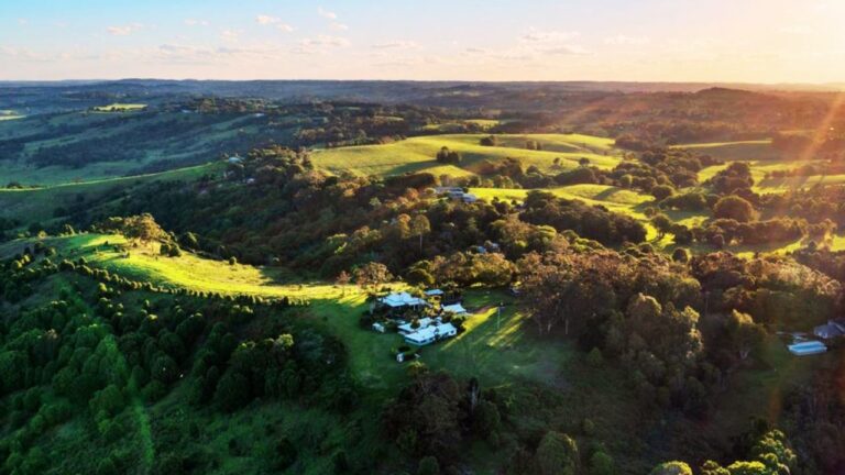 High View is positioned on 6.8 verdant acres overlooking the Pacific Ocean coastline in Byron Bay. Image realestate.com .au