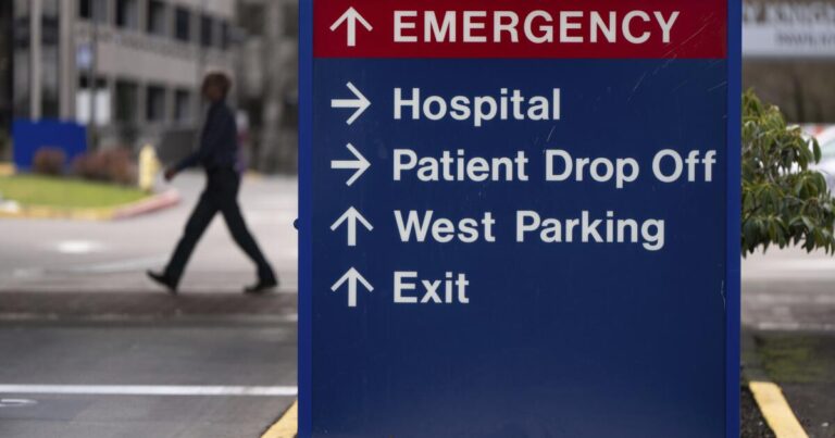urlhttps3A2F2Fcalifornia times brightspot.s3.amazonaws.com2Fb82Fca2F4bcad28d4946a34033b7cc69142d2Foregon hospitals strike 54543